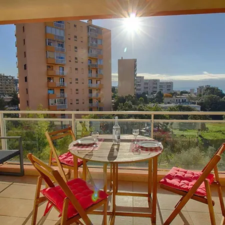- F2 Climatise Avec Terrasse, Proche Centre, Et Transports, Parking Inclus - Fr-1-61-624 Apartmán